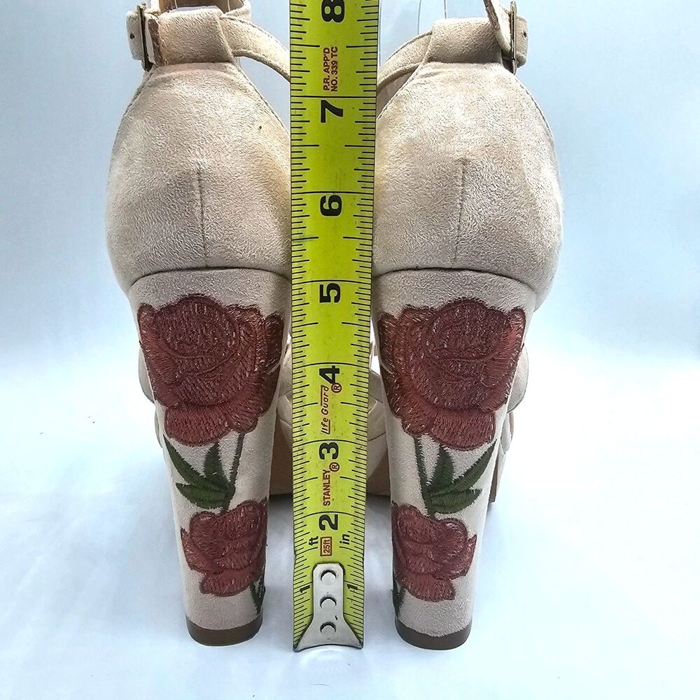 Charlotte Russe Rose Embroidered Platform Heels Tan Size 7 Strappy - Picture 6 of 11